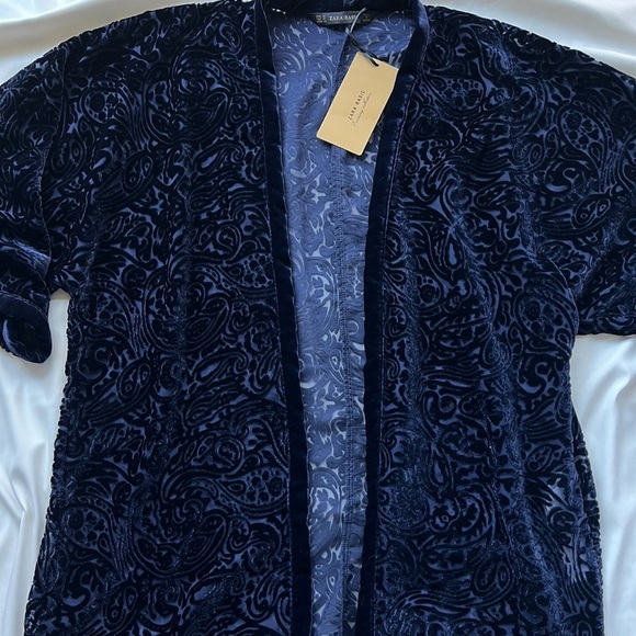 NWT Zara Navy Velvet Kimono 🥧🫐 - Picture 1 of 4